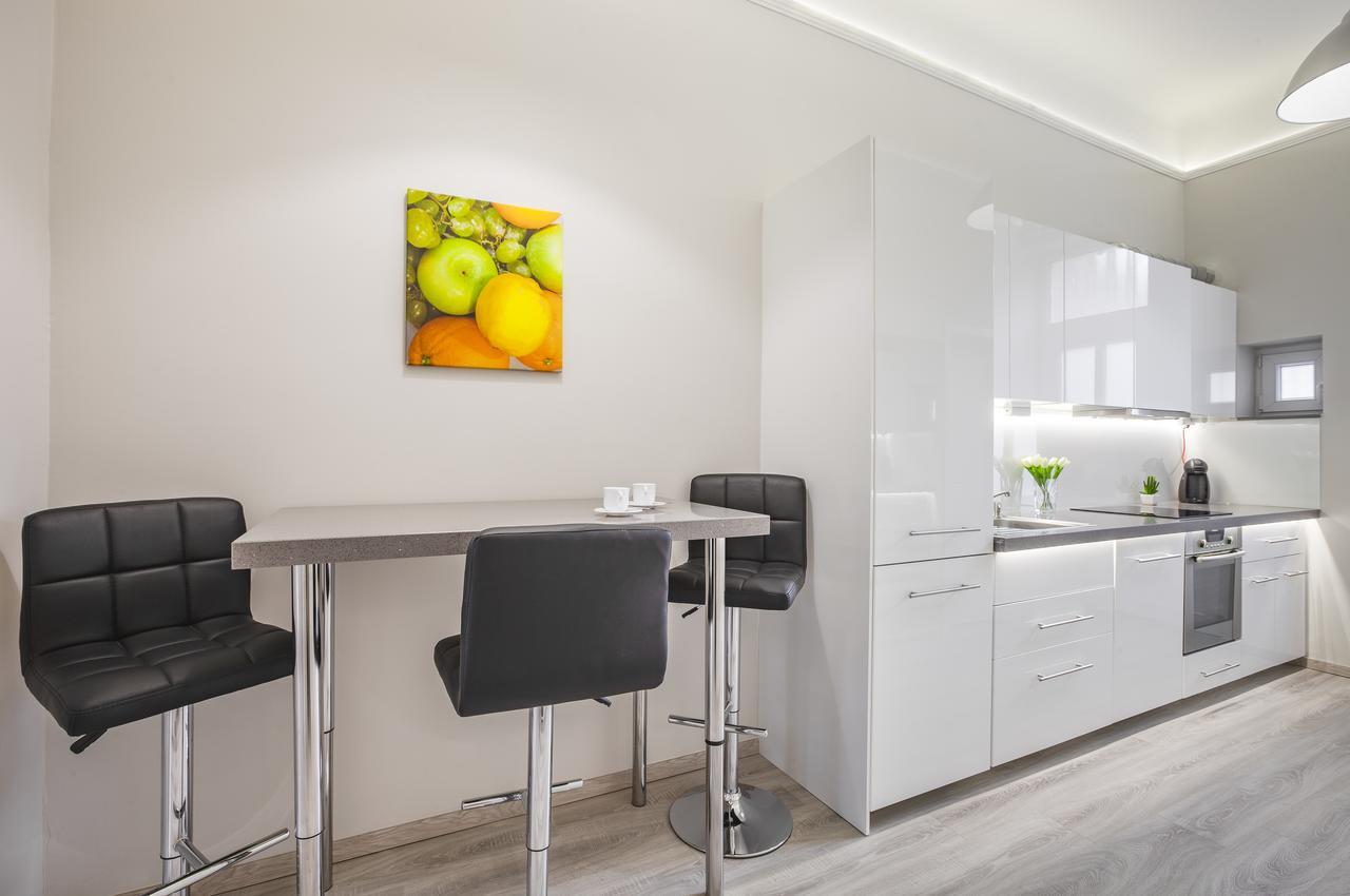 Kings Cross Apartment ブダペスト エクステリア 写真